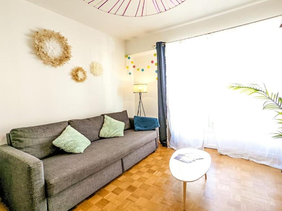 Cosy Spring 2Ch - Place Verdun - Stationnement Gratuit Pau Exterior photo